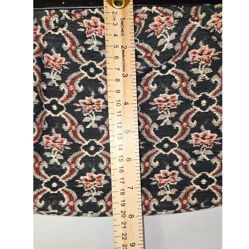 Vintage Tapestry Floral Damask Kiss Lock Frame Bag Twisted Handle Black Pink